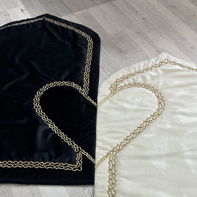 Embroidered Prayer Mat Set with Heart Design( set of 2 )