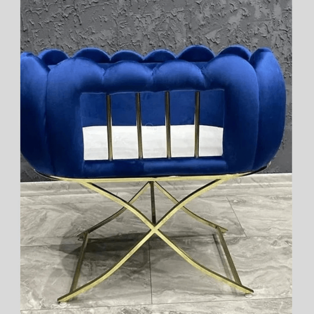 BABY CHESTER VELVET TUFTED BASSINET - myhomestore.com.pk