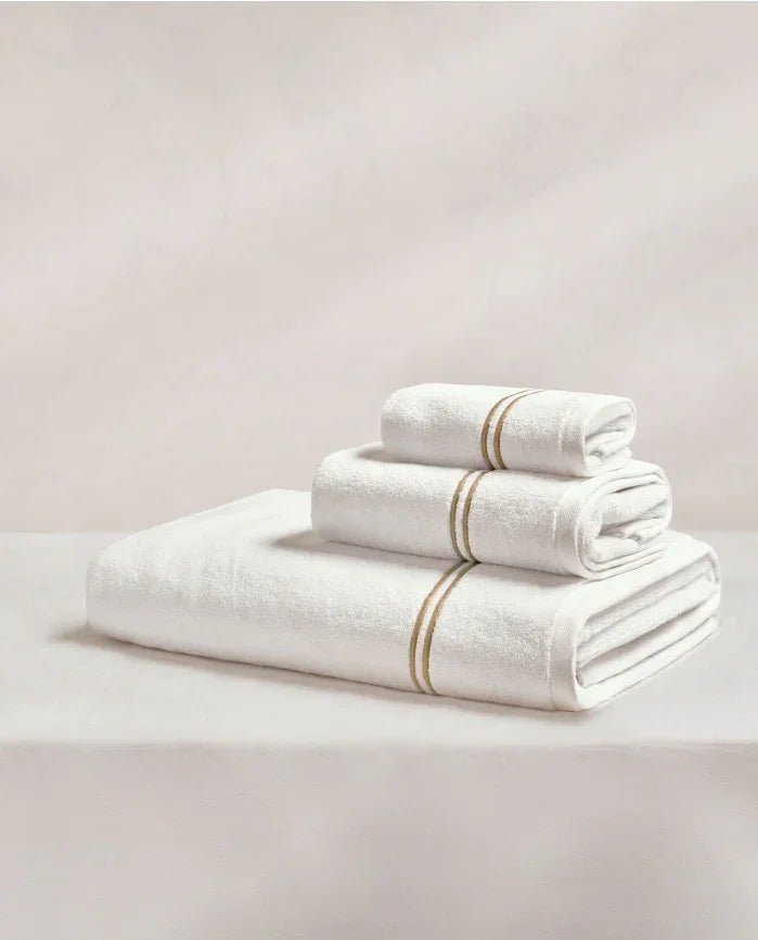 Baratta Line Bath Towel Set - myhomestore.com.pk