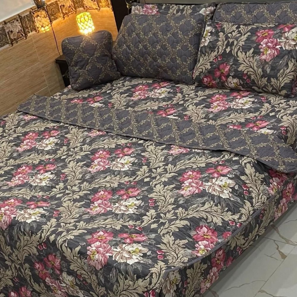 Classic Floral Printed Bedspread Set – 7 Pcs - myhomestore.com.pk