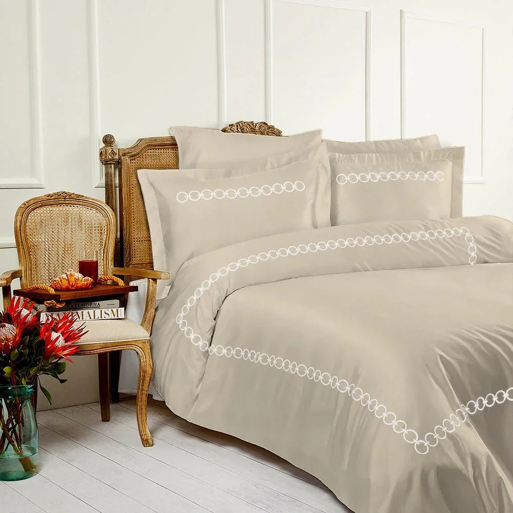 Colorfull Sumerians Embroidery Duvet Set - myhomestore.com.pk