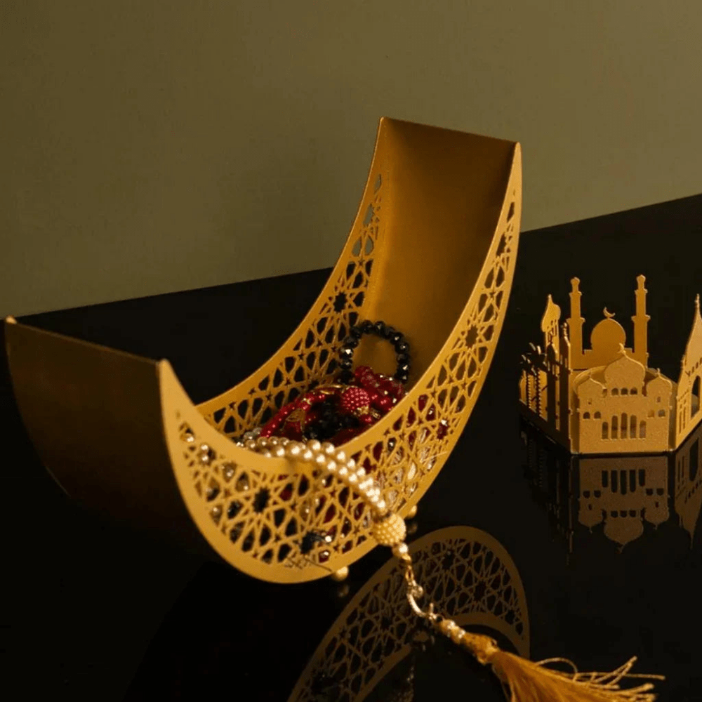 Crescent Moon Shaped Metal Islamic Decor - myhomestore.com.pk