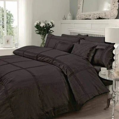 Duvet Set With Pleat - myhomestore.com.pk
