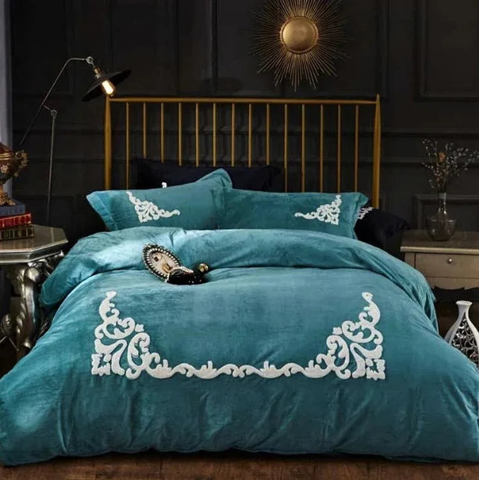 Luxury Ruffle Embroidery Velvet Duvet Cover Set
