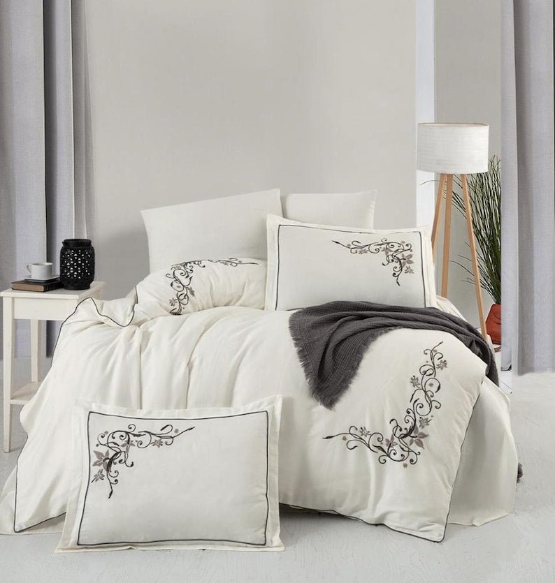 Graceful Vine Embroidery Duvet Set - myhomestore.com.pk