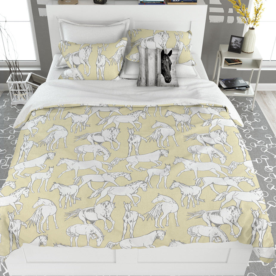Equestrian Themed Horse Bedding Set – Artistic Yellow Horse Duvet Covers