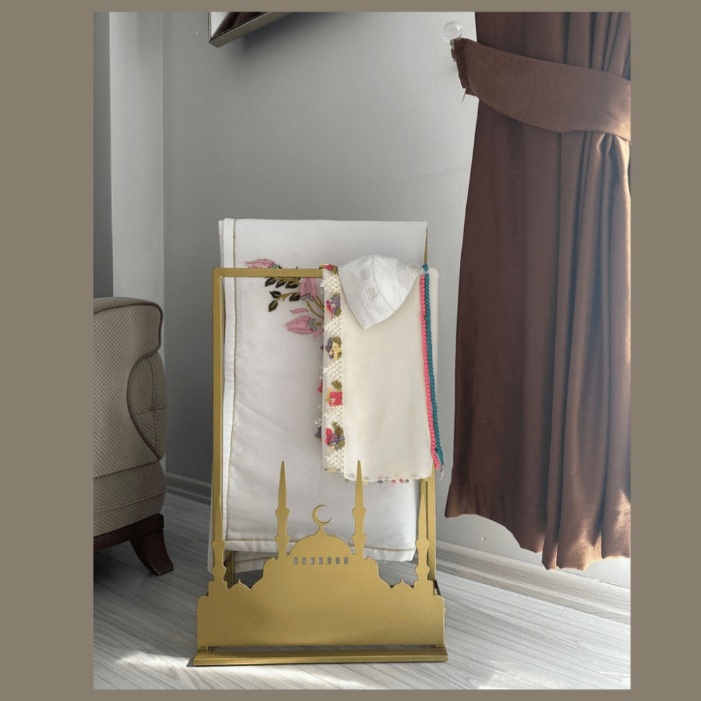 Islamic Metal Prayer Rug Holder - myhomestore.com.pk