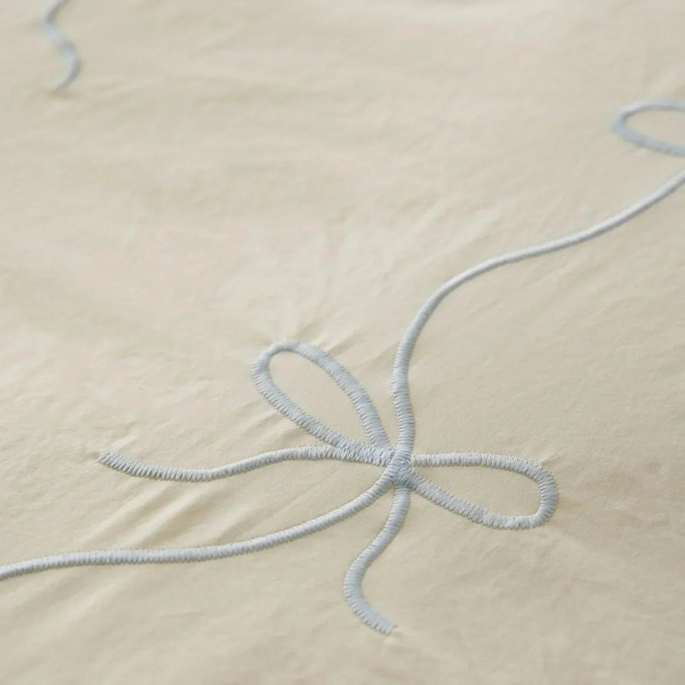 Lacey Bows Embroidery Duvet Set - myhomestore.com.pk