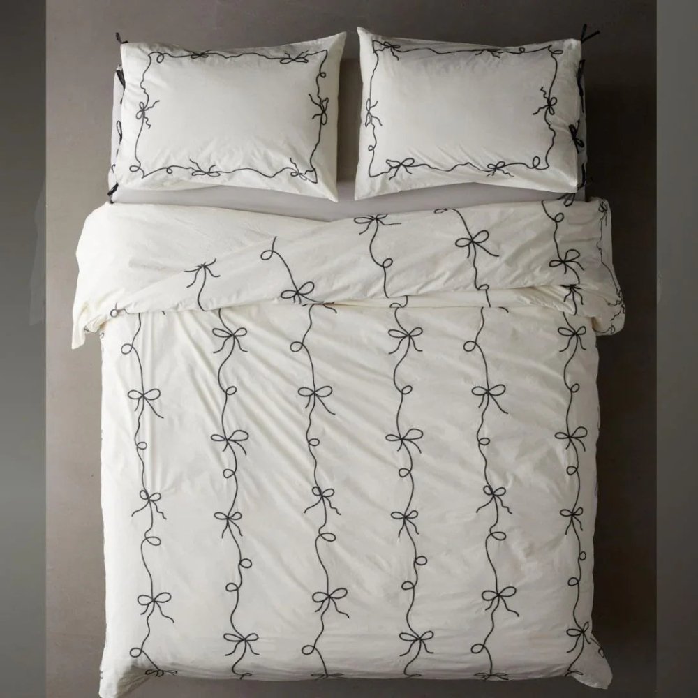 Lacey Bows Embroidery Duvet Set - myhomestore.com.pk