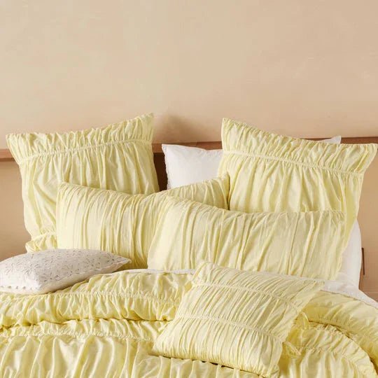 Layla Ruffle Quilt Cover Set - myhomestore.com.pk