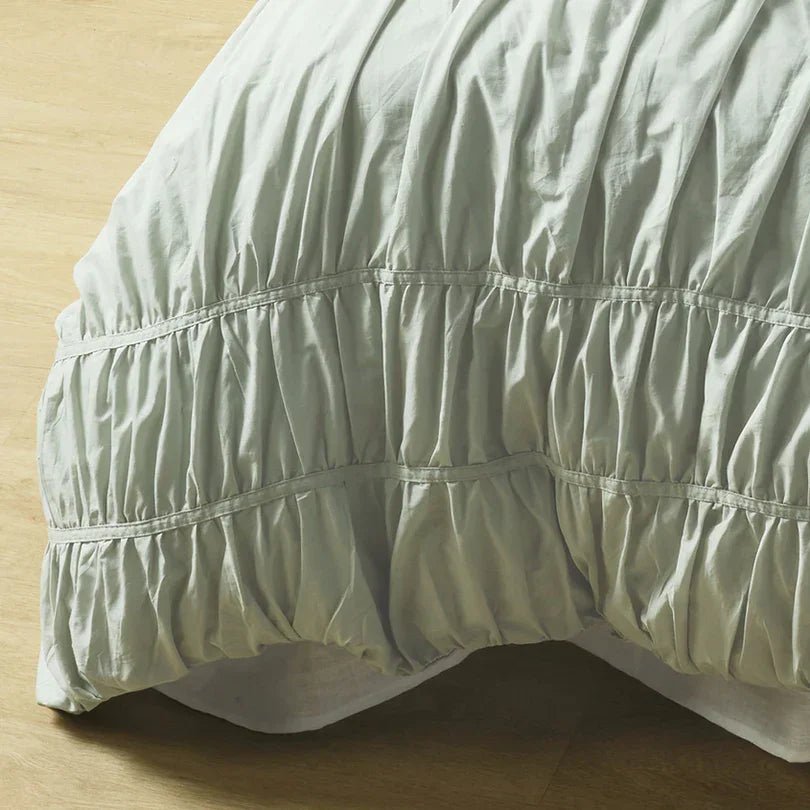 Layla Ruffle Quilt Cover Set - myhomestore.com.pk