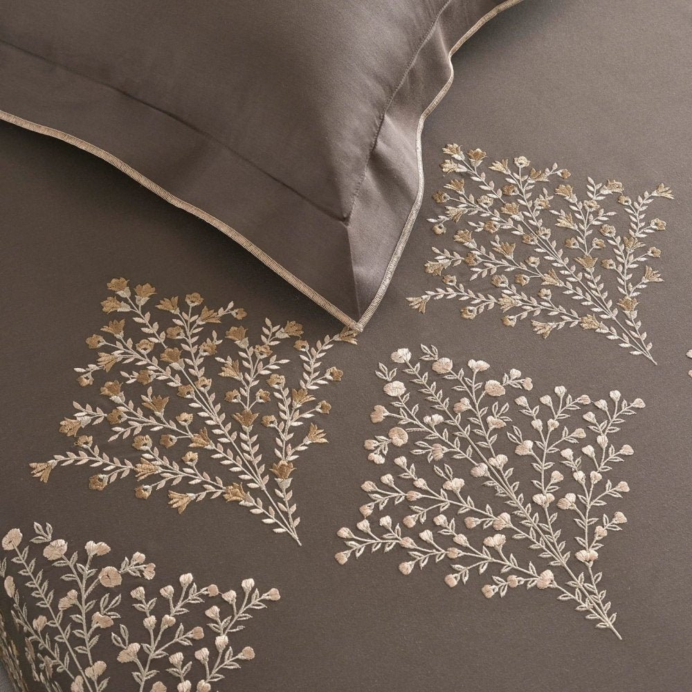 Lindley Embroidery Bedding Set - myhomestore.com.pk
