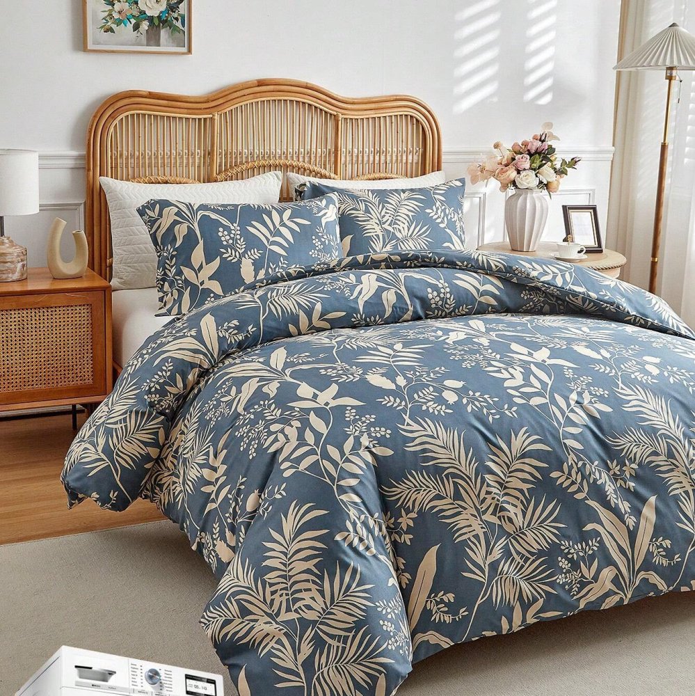 Luxury All - Season Blue Leaf Print Bedding Set – Soft, Comfortable & Breathable - myhomestore.com.pk