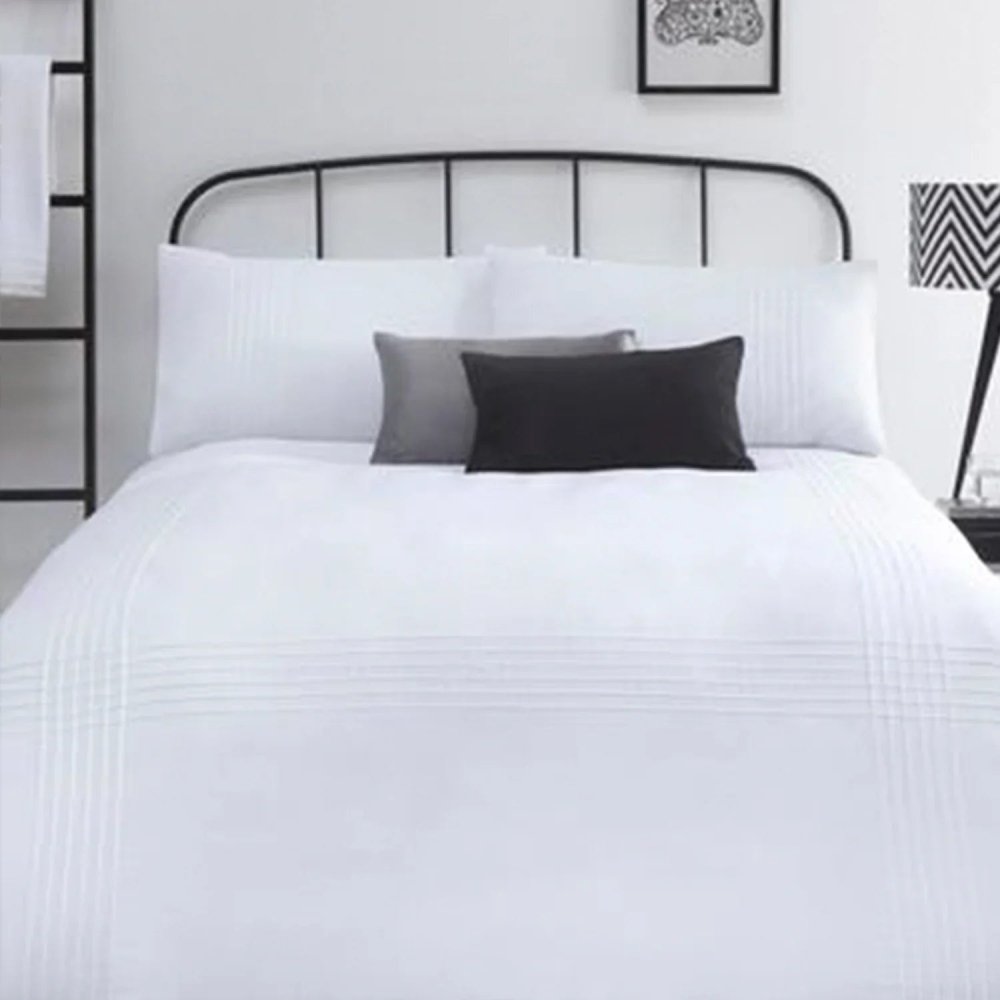 Luxury Duvet Set With Pleates - myhomestore.com.pk