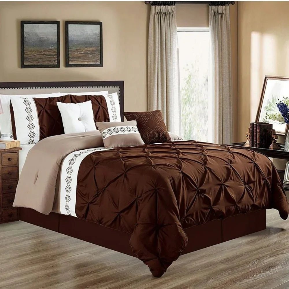 Luxury Pintuck with Printed Patch Duvet - myhomestore.com.pk