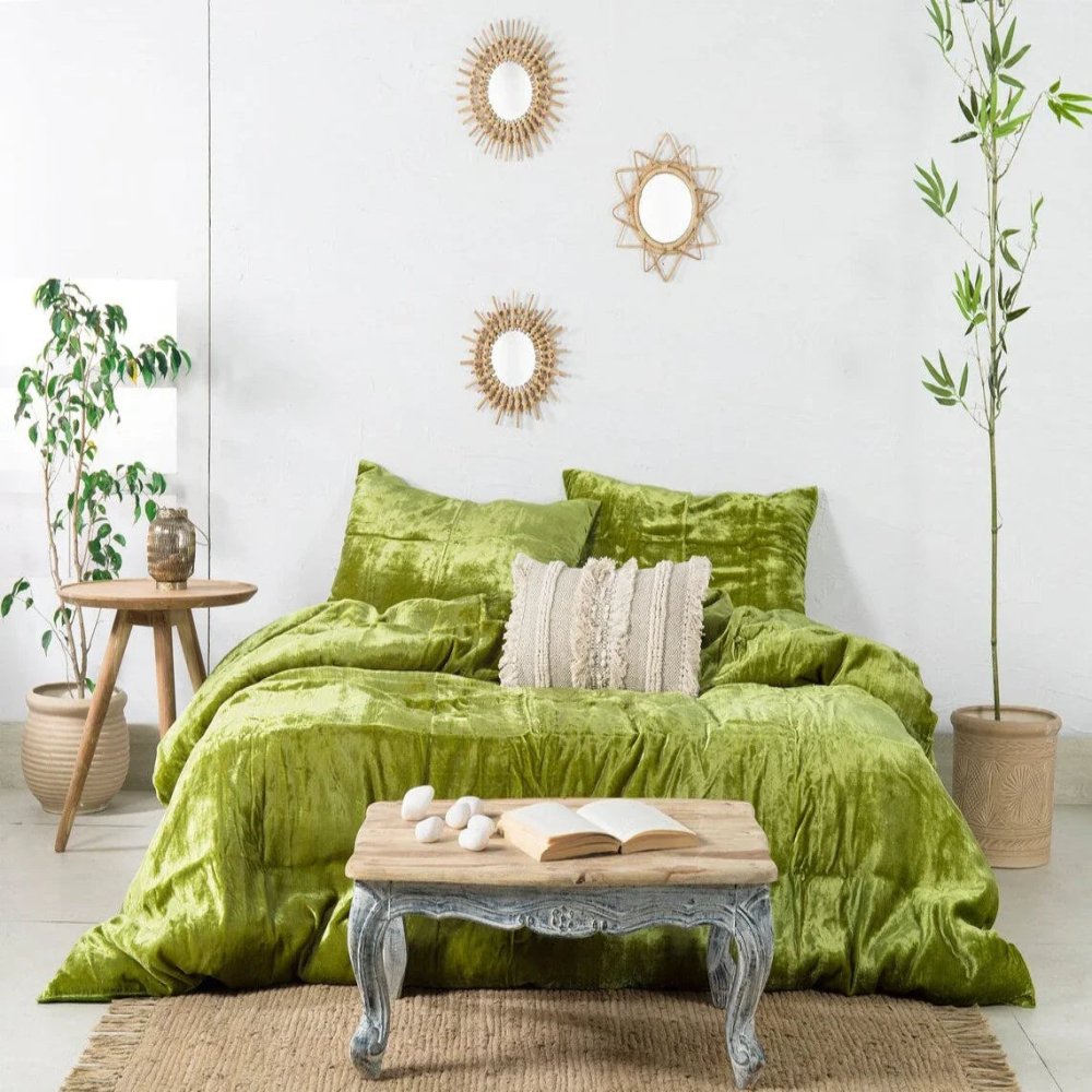 Luxury Velvet Duvet Set (Plain) - myhomestore.com.pk