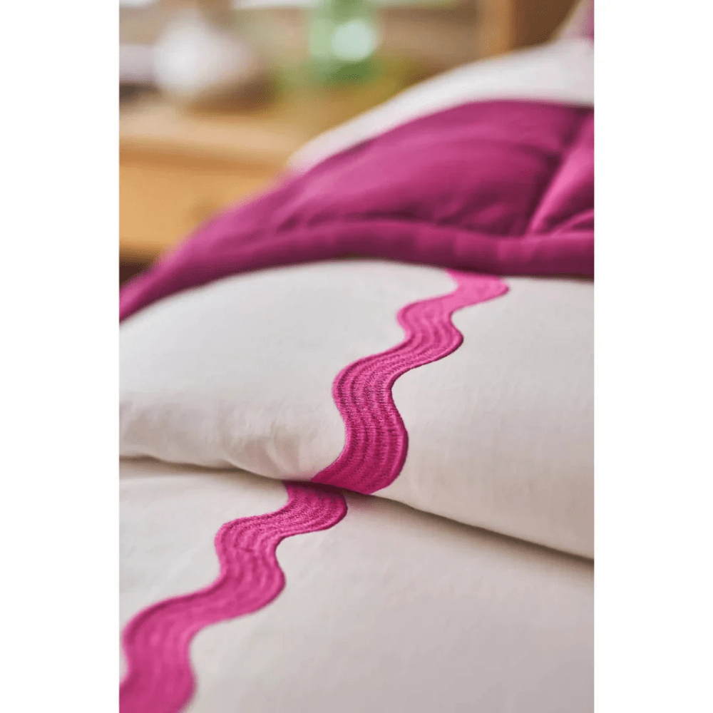 Maeve Scallop Embroidered Duvet Set - myhomestore.com.pk