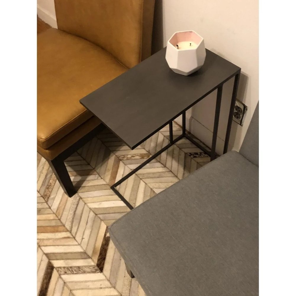 Metal C shape Side Table - myhomestore.com.pk