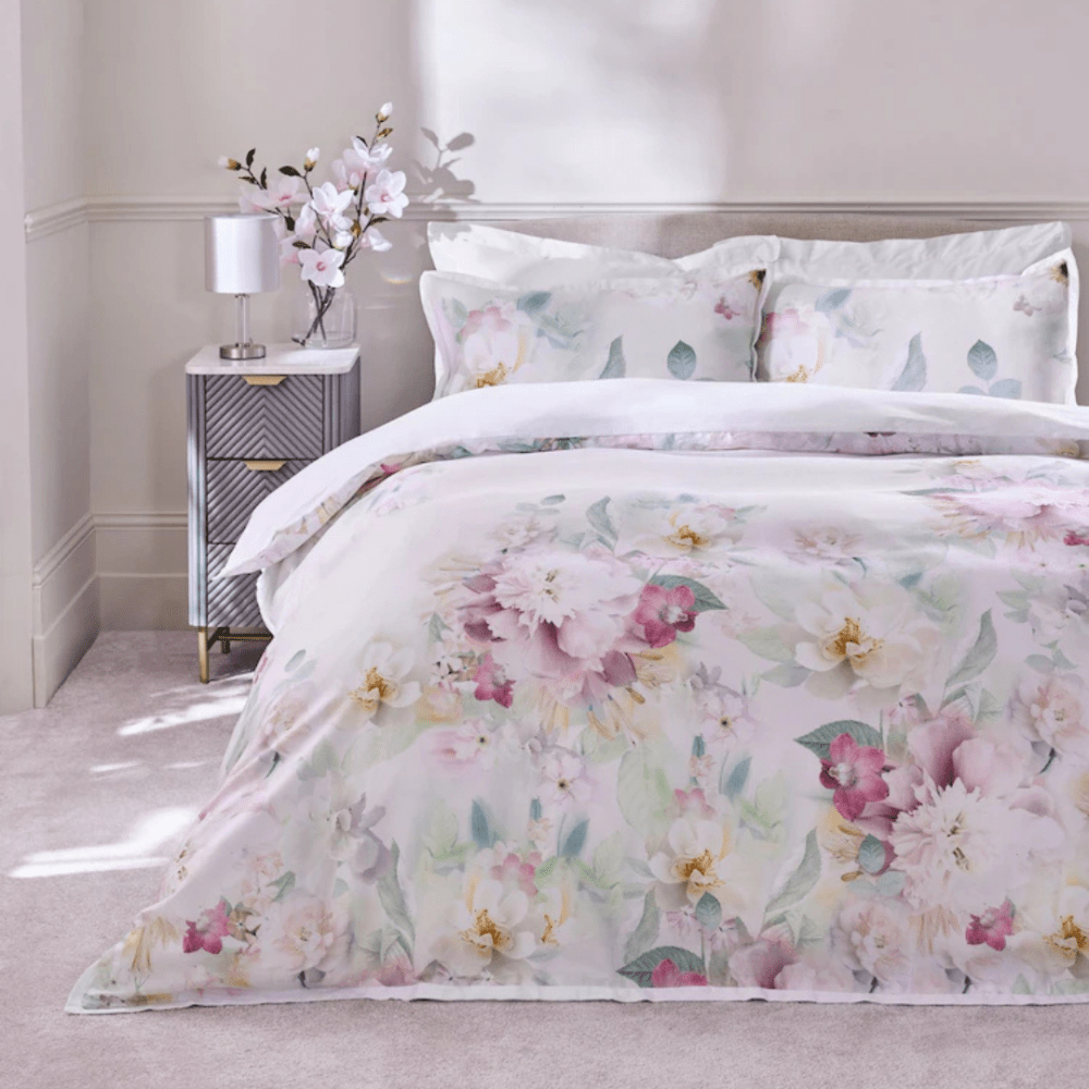 Petal Dreams Luxury Printed Duvet Set – Elegant Luxury Bedding Collection - myhomestore.com.pk