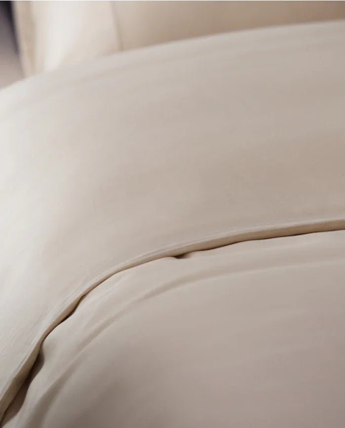 Plain Dyed Duvet Set - myhomestore.com.pk