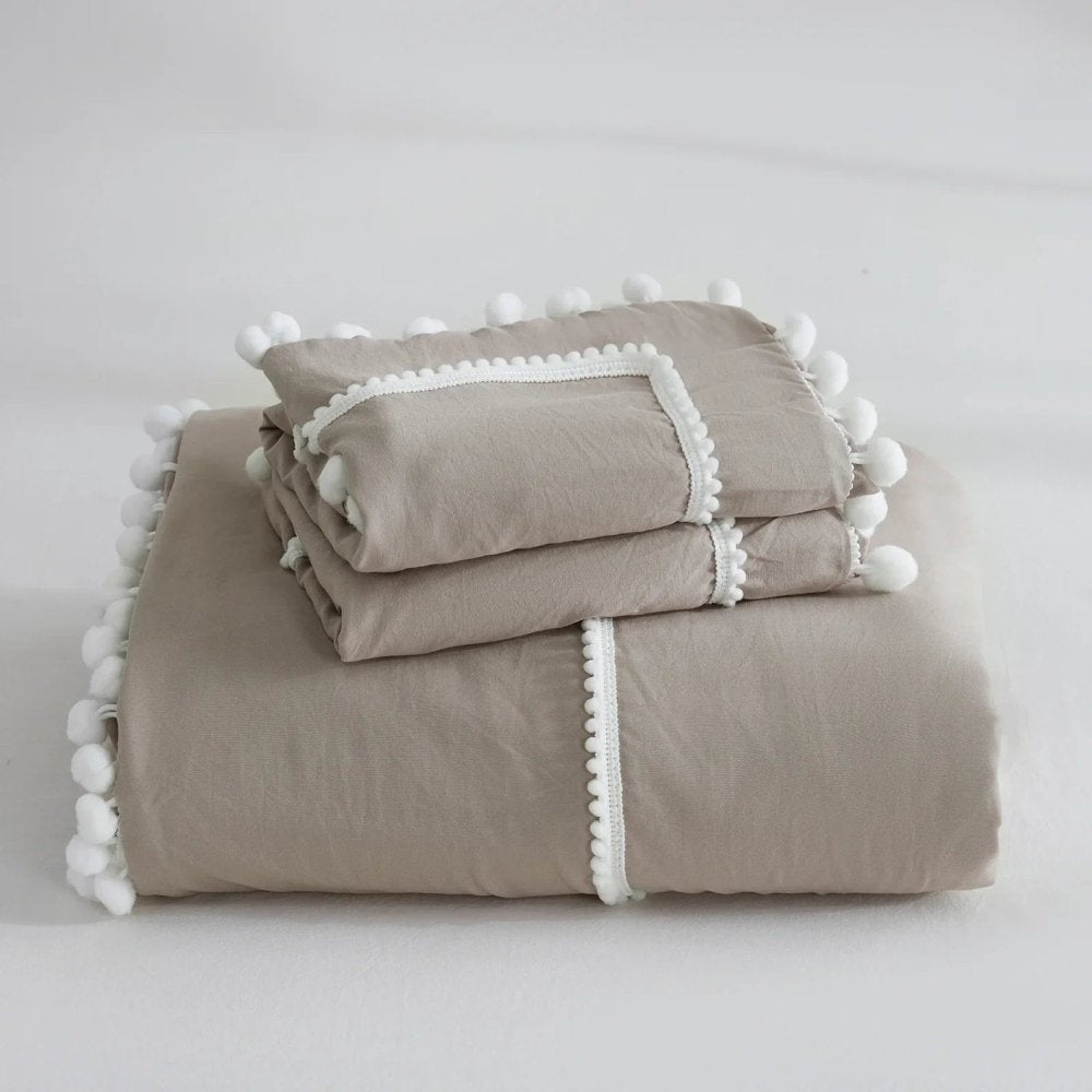 Pom Pom Decor Duble Lace Duvet Set - myhomestore.com.pk