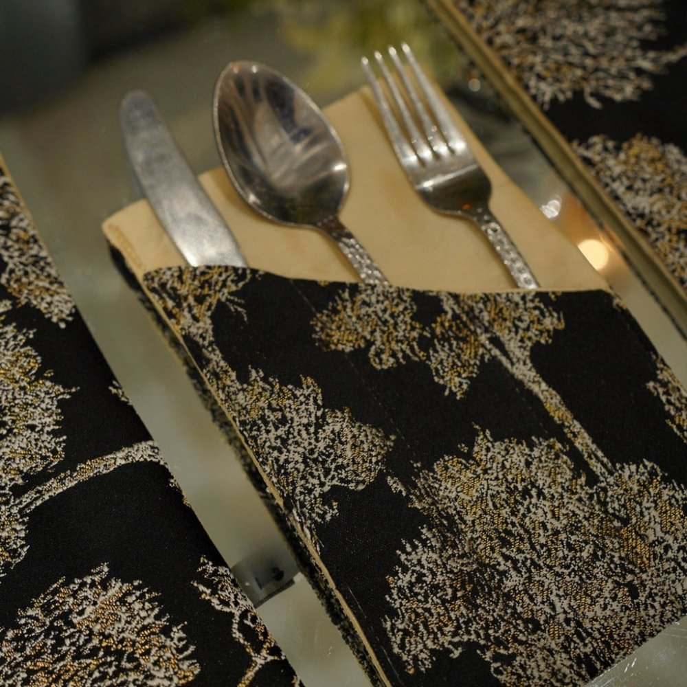 Premium Botanical Pattern Table Linen Set - myhomestore.com.pk