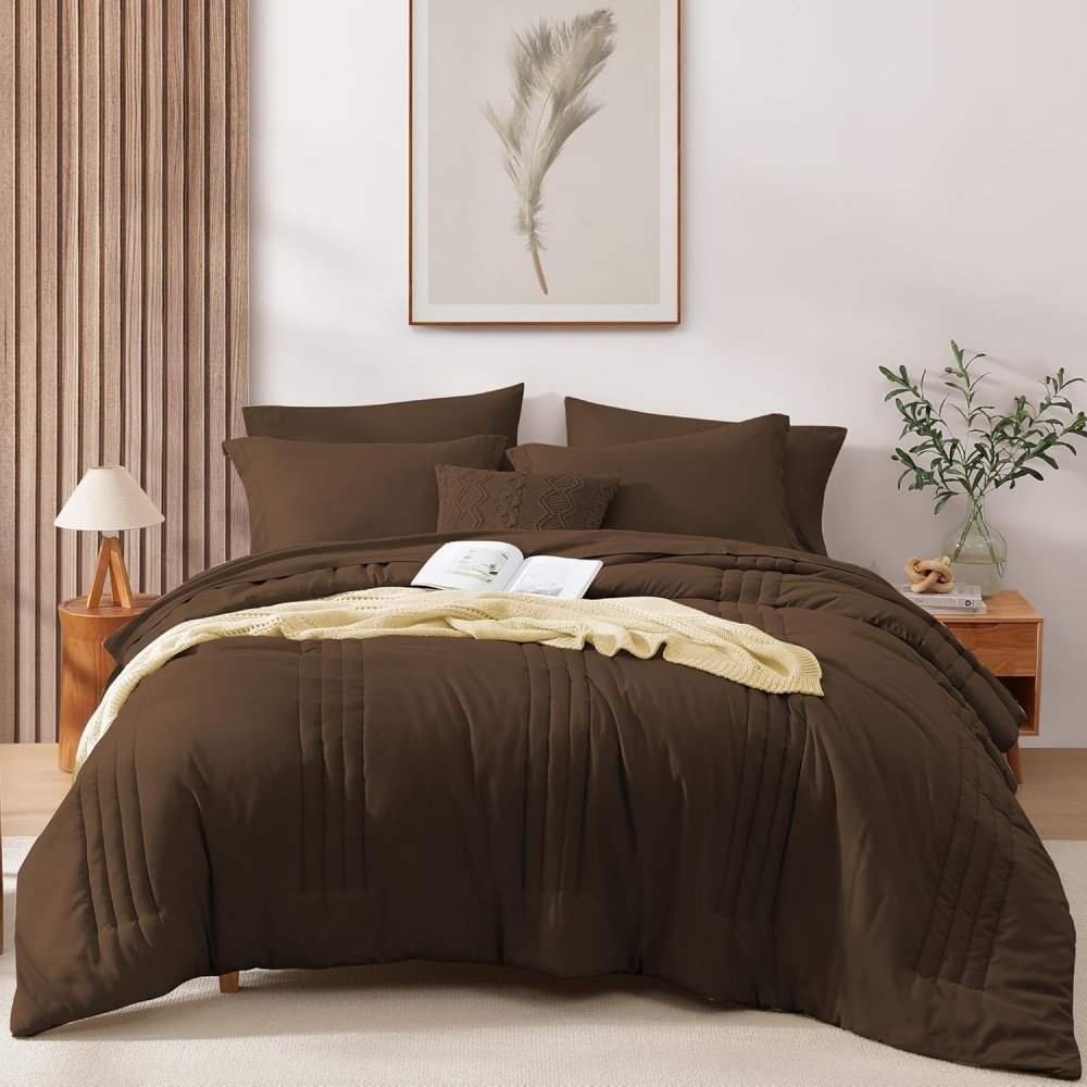 Quilted striped Comforter - King - myhomestore.com.pk