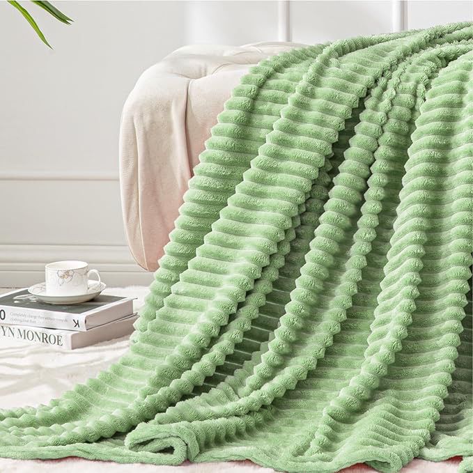 Ribbed Stripe Ultra Soft Fleece Blanket - myhomestore.com.pk