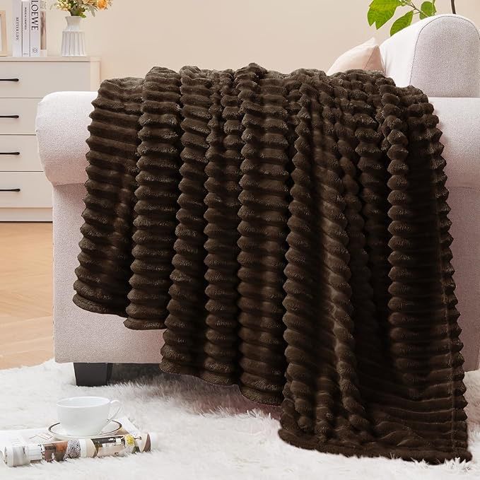 Ribbed Stripe Ultra Soft Fleece Blanket - myhomestore.com.pk