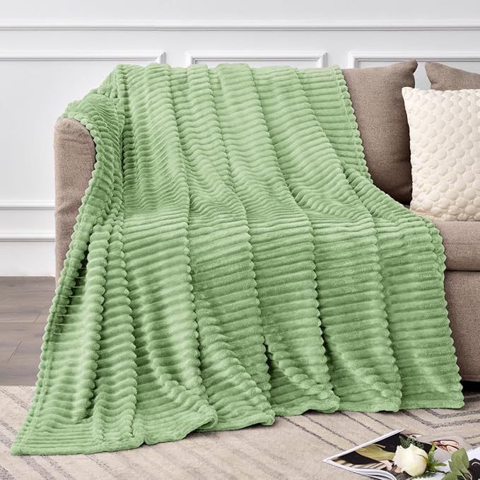 Ribbed Stripe Ultra Soft Fleece Blanket - myhomestore.com.pk