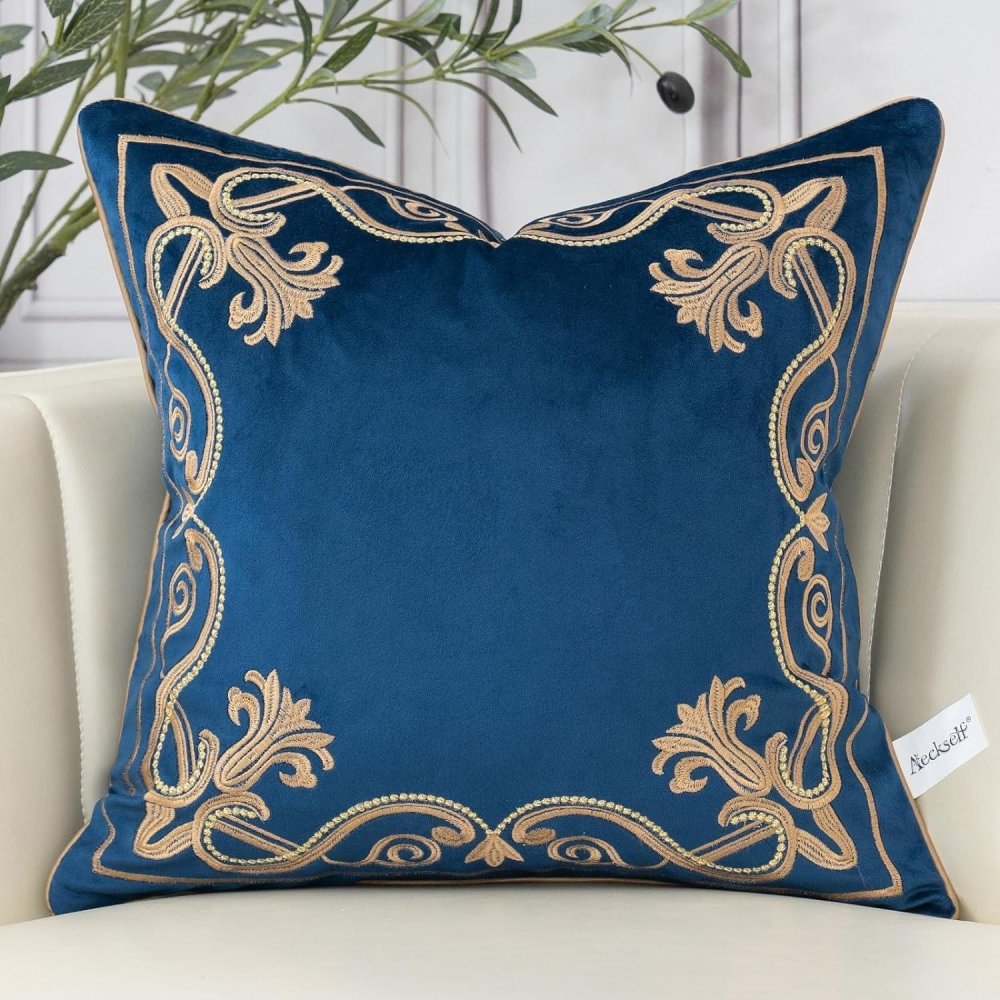 Royal Crest Embroidered Cushion Cover Style 3 - myhomestore.com.pk