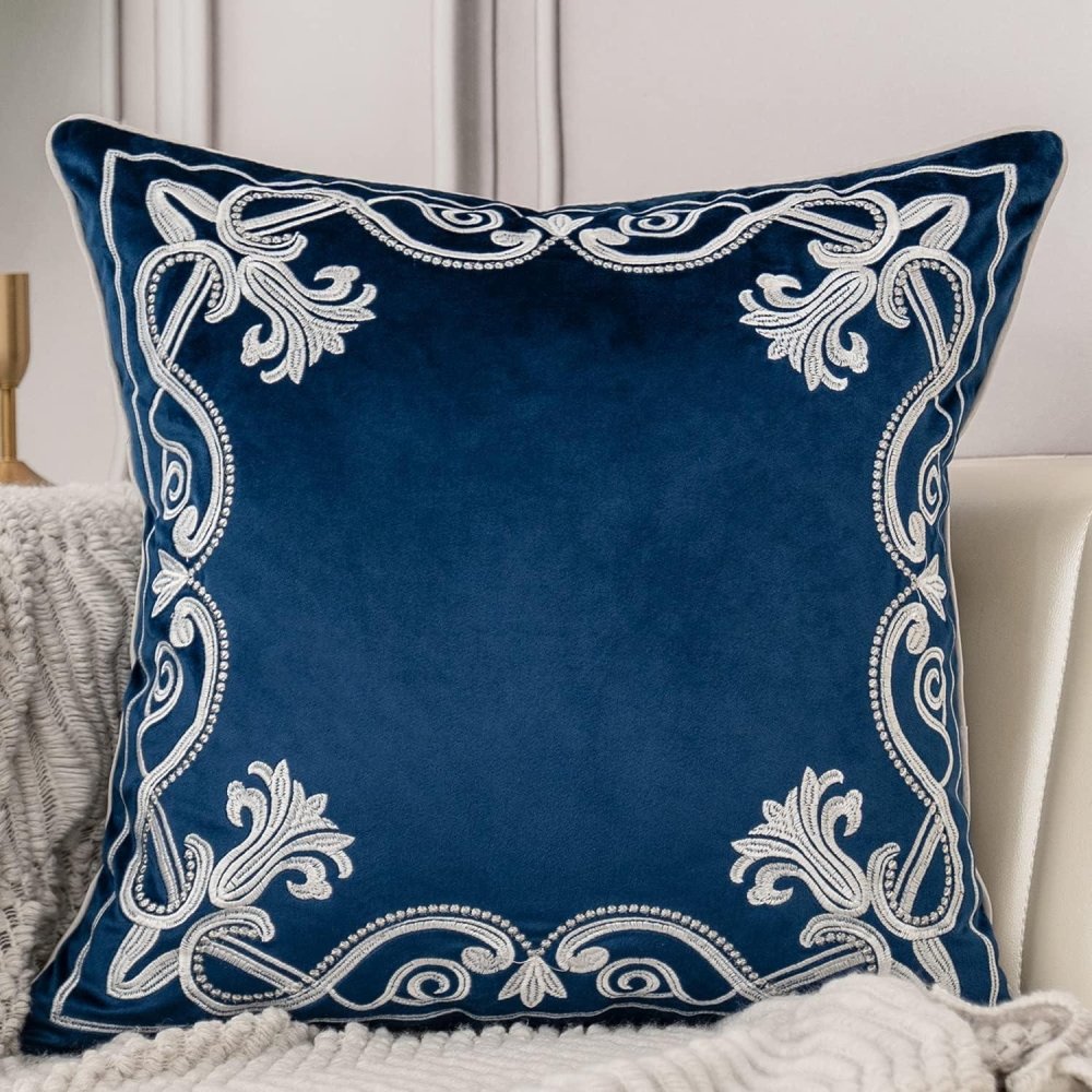 Royal Crest Embroidered Cushion Cover Style 3 - myhomestore.com.pk