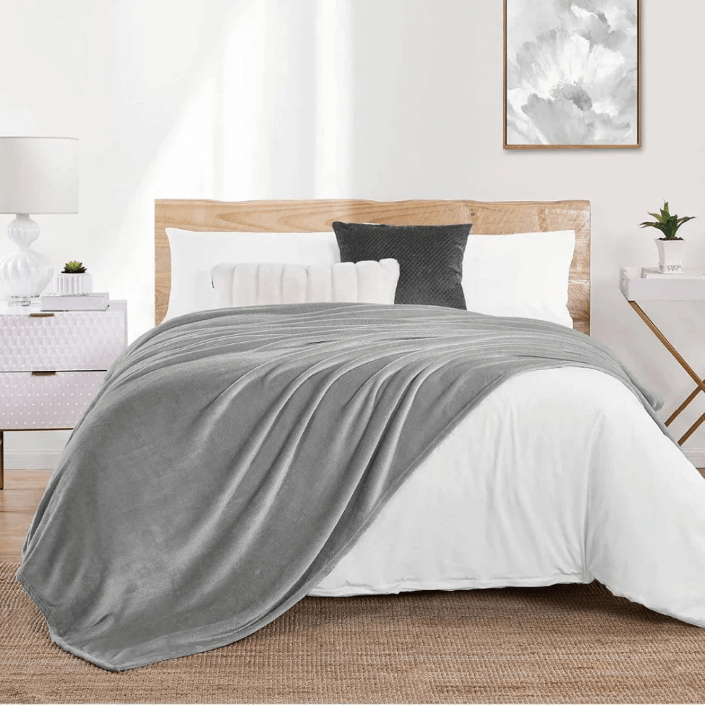 Soft Flannel Fleece Blanket In Gray - myhomestore.com.pk