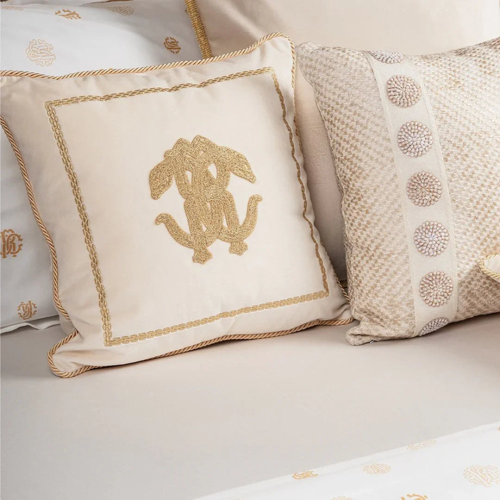 Tufted Embroidered Cushion Cover - myhomestore.com.pk
