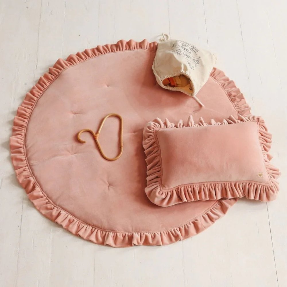 Velvet Baby Rug with Frill - myhomestore.com.pk