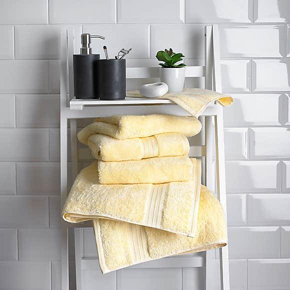 3 Piece Imported Bath Towel Set - myhomestore.com.pk