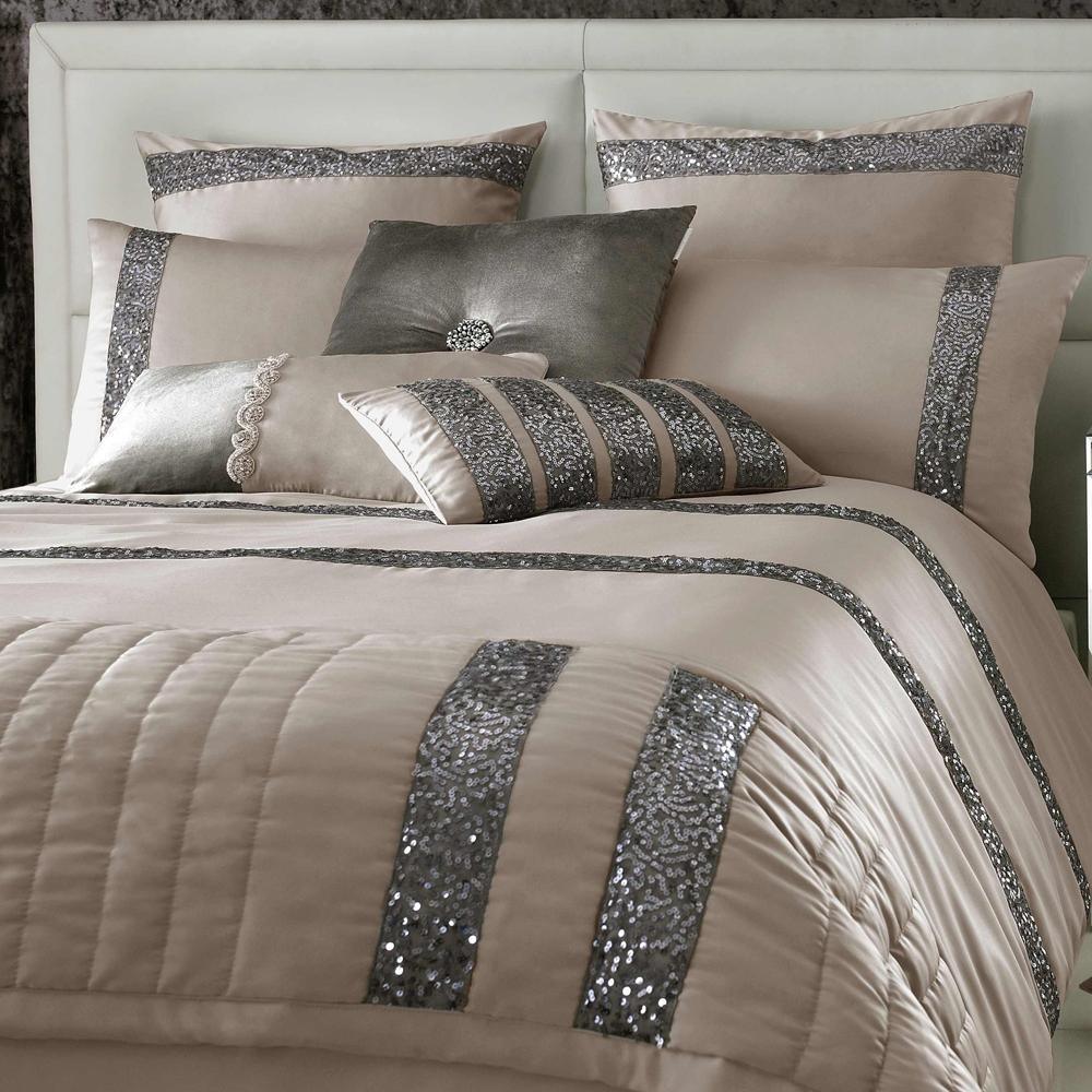 Luxury Sequence Bridal Bedding Duvet With Filled - myhomestore.com.pk