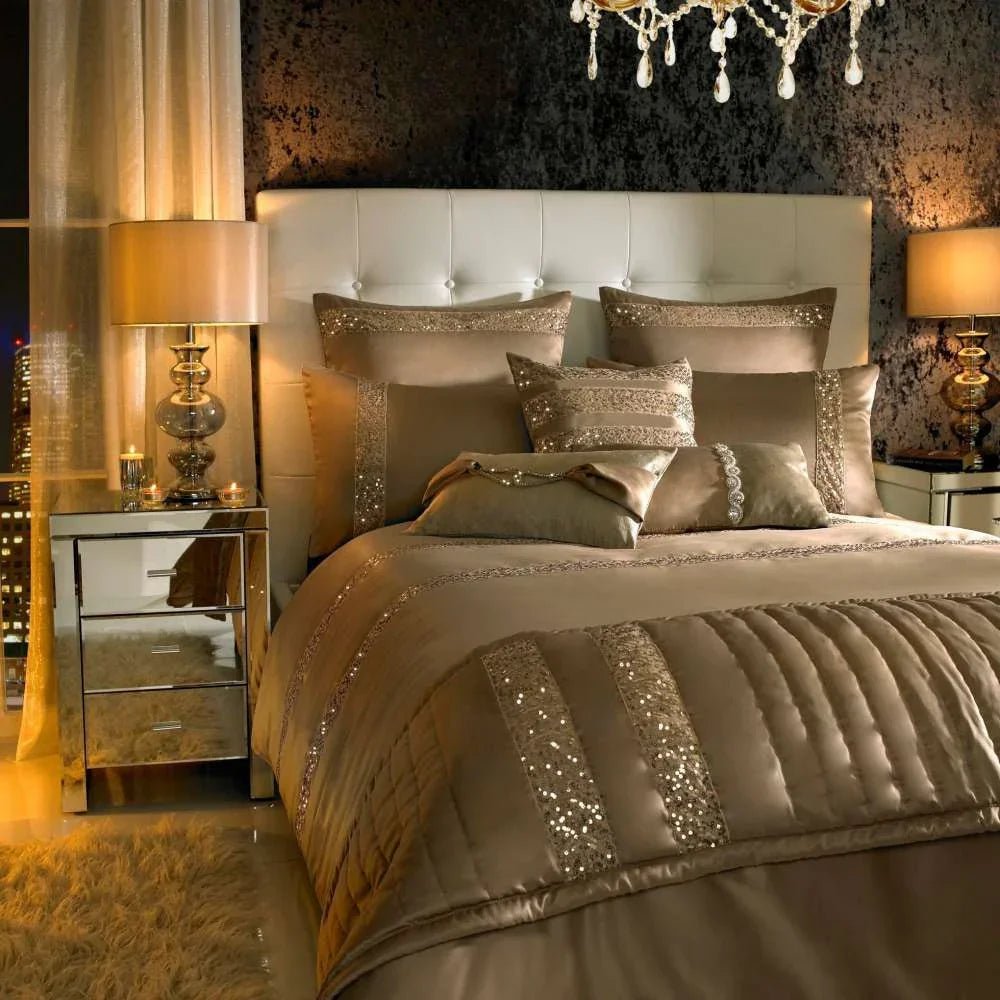 Golden Bridal Bedding Duvet Set with Filling - myhomestore.com.pk