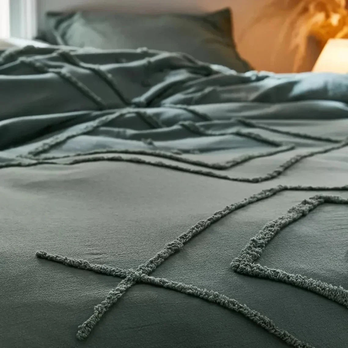 Eliaf Tufted Cotton Duvet Cover Set - myhomestore.com.pk