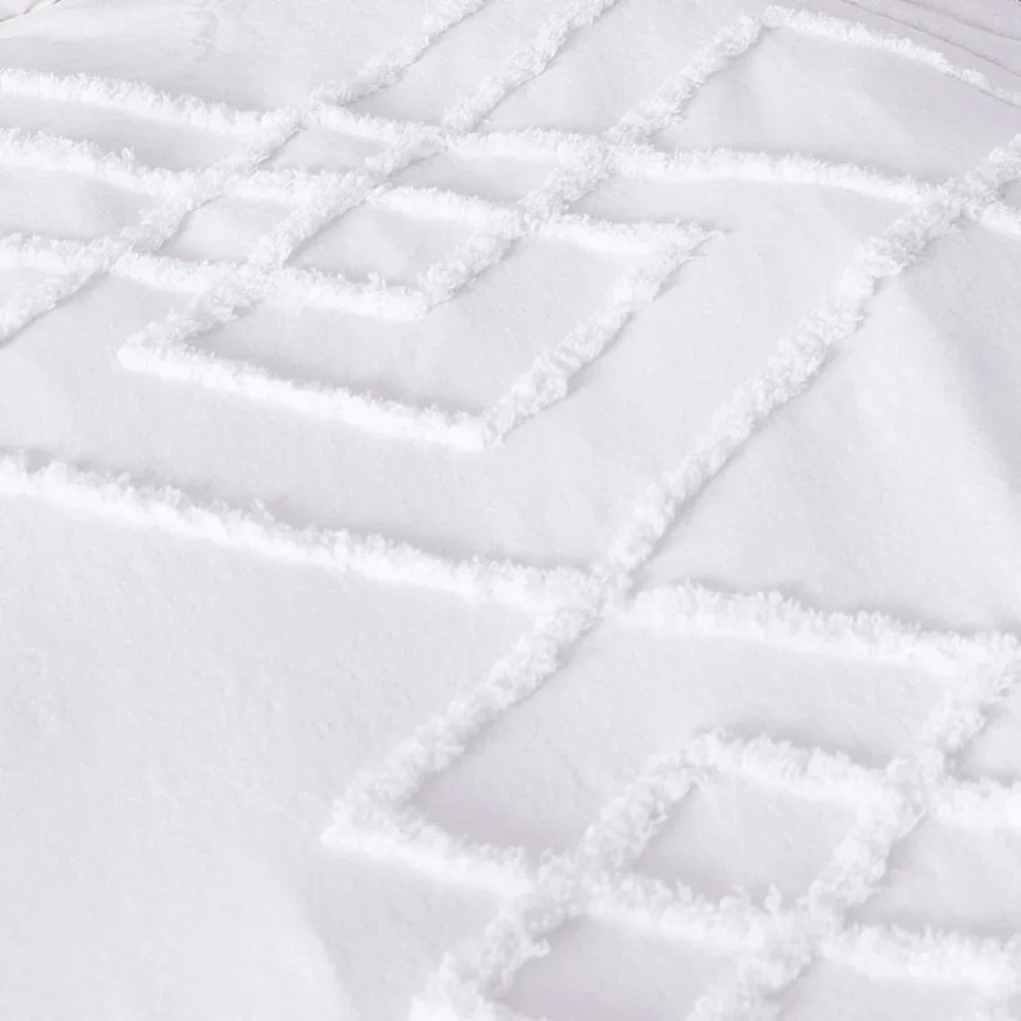 White Tufted Cotton Duvet Cover Set - myhomestore.com.pk