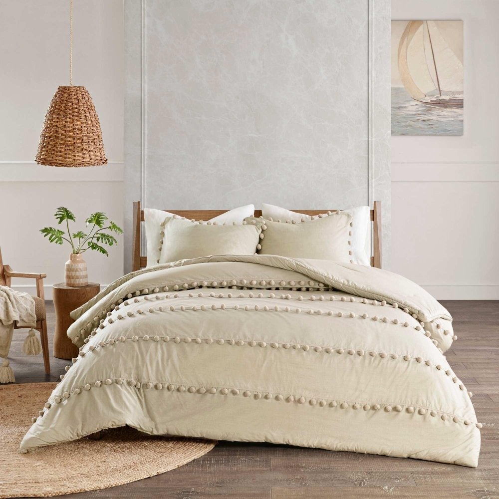 Luxury Duvet Set With Pom Pom Lace - myhomestore.com.pk