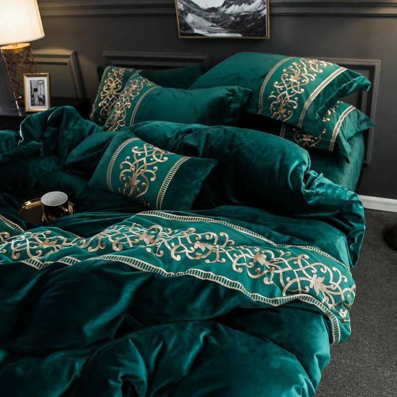 Luxury Leafy Green Embroidered Turkish Velvet Duvet - myhomestore.com.pk