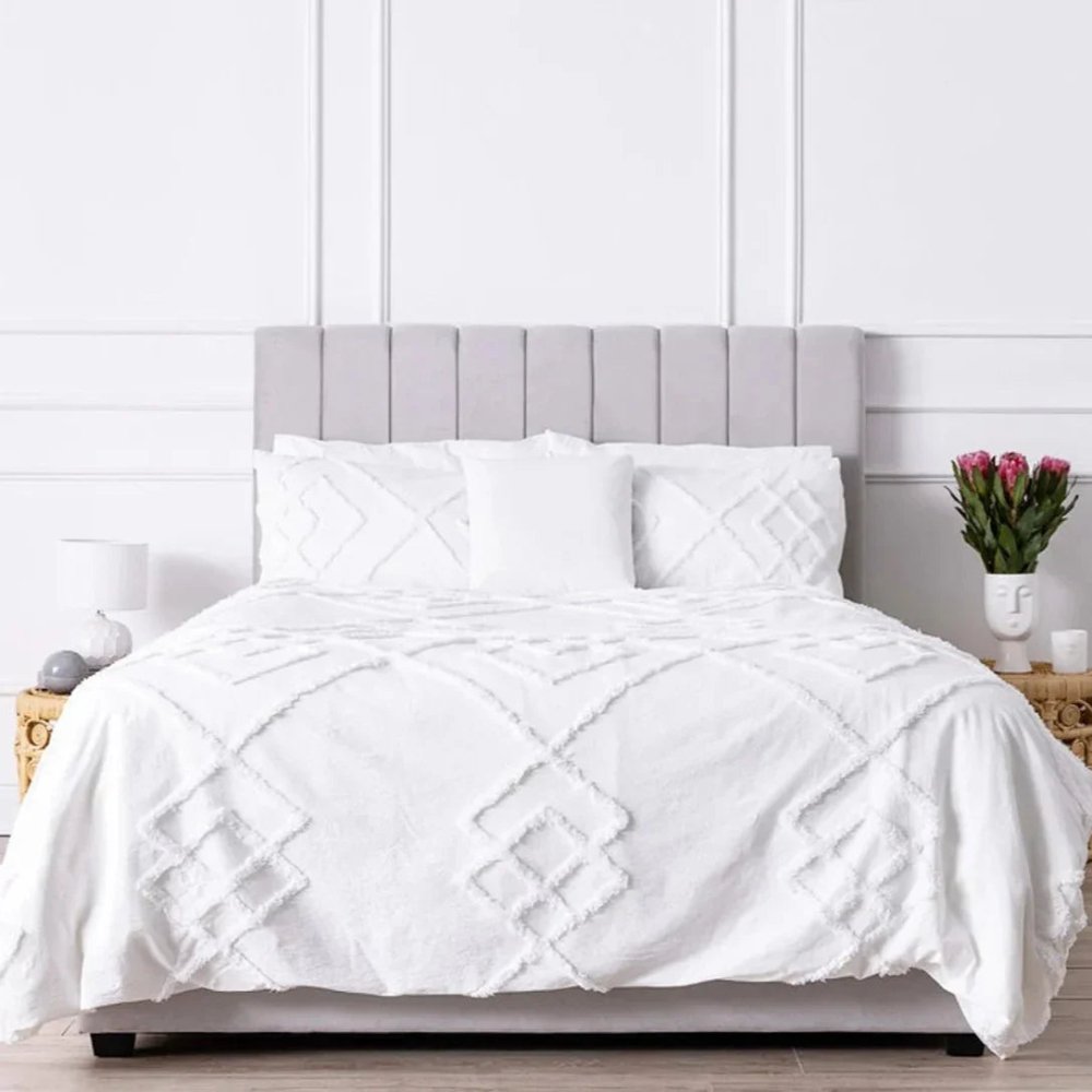White Tufted Cotton Duvet Cover Set - myhomestore.com.pk