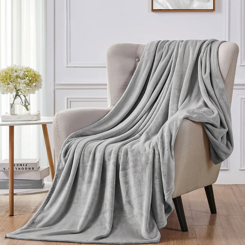 Soft Flannel Fleece Blanket In Gray