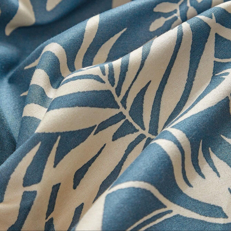 Luxury All-Season Blue Leaf Print Bedding Set – Soft, Comfortable & Breathable