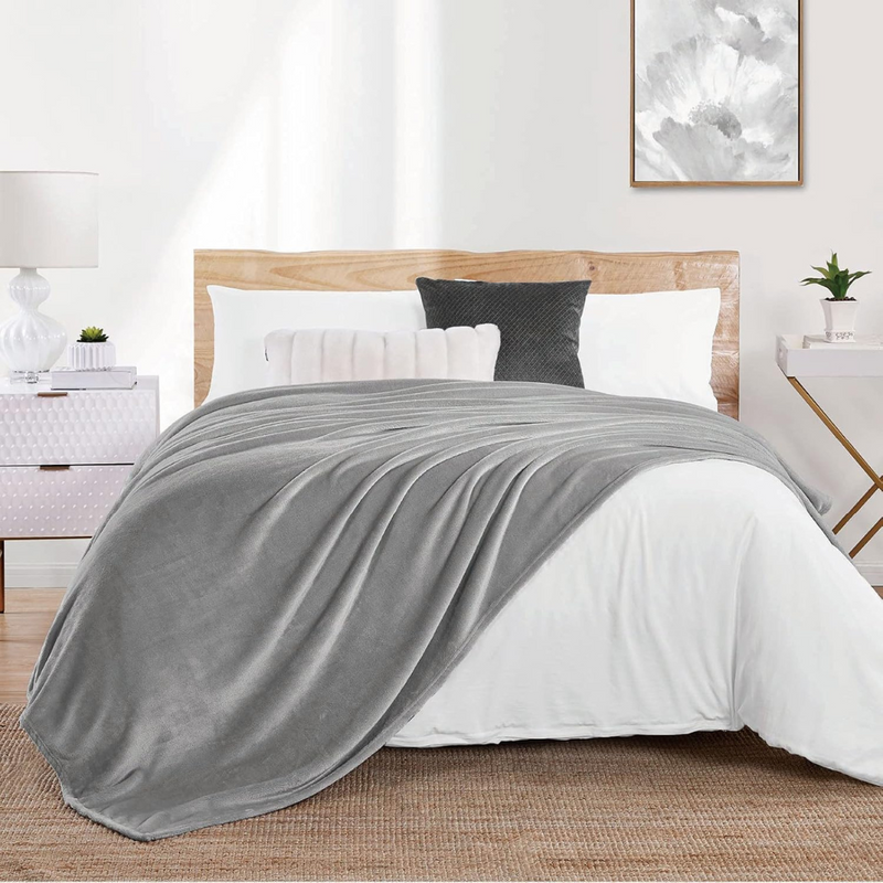 Soft Flannel Fleece Blanket In Gray