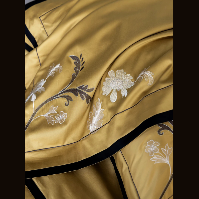 Luxury Vintage Embroidery Duvet Set