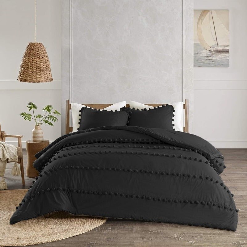 Luxury Duvet Set With Pom Pom Lace