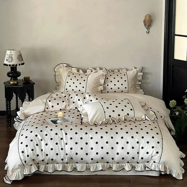 Polka Dots Printed Bedding Duvet Set - myhomestore.com.pk