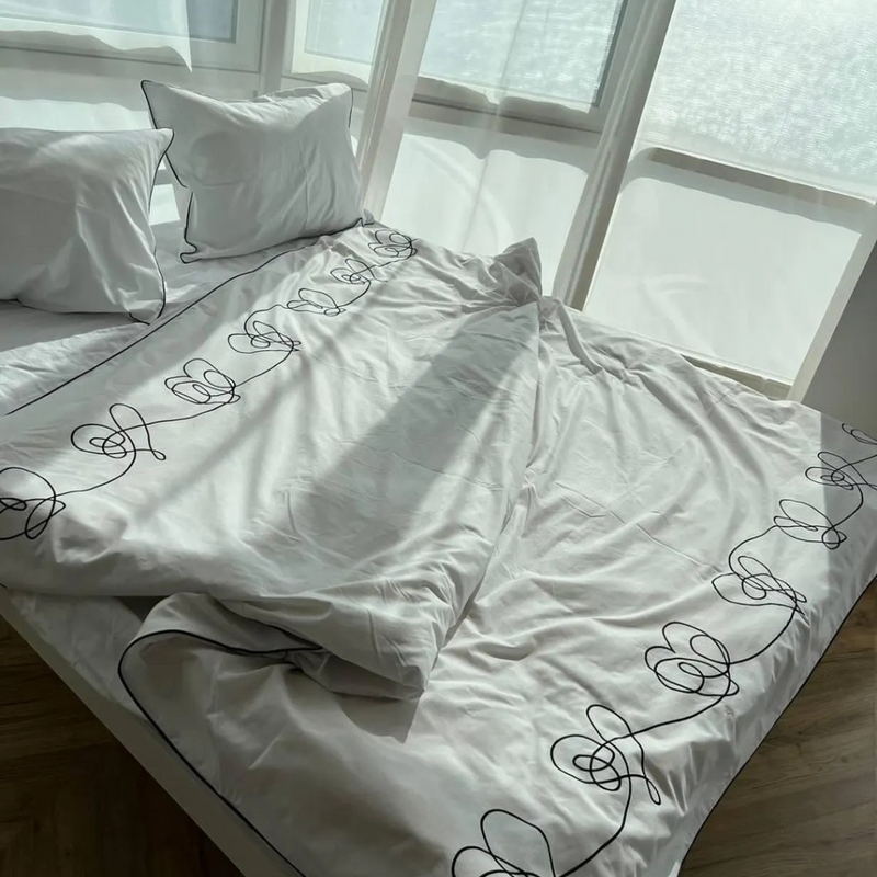 Stylish Pink Heart Embroidery Duvet Set- Perfect Gift for Couples & Newlyweds